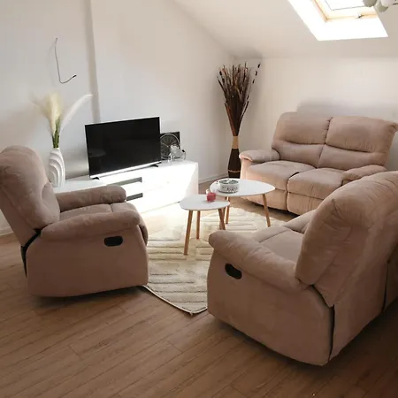 L&l Apartman-besplatan Parking, Wifi, Centar Smederevska Palanka