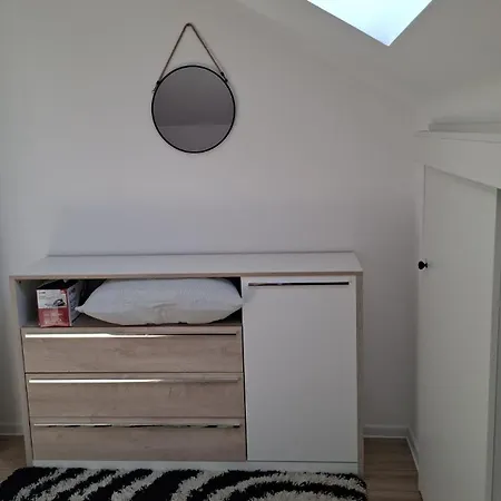 L&l Apartman-besplatan Parking, Wifi, Centar