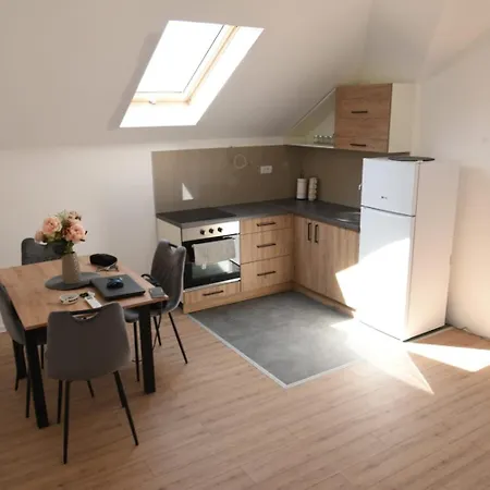 L&l Apartman-besplatan Parking, Wifi, Centar Apartment Smederevska Palanka