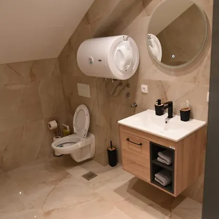 L&l Apartman-besplatan Parking, Wifi, Centar Smederevska Palanka