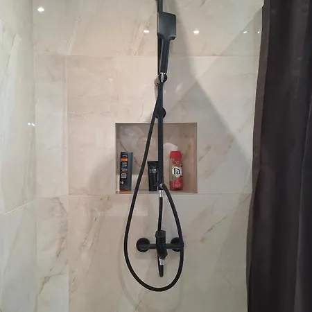 Apartment L&l Apartman-besplatan Parking, Wifi, Centar *