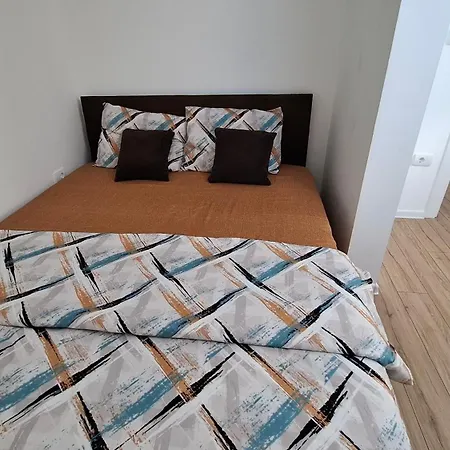 Apartment L&l Apartman-besplatan Parking, Wifi, Centar *