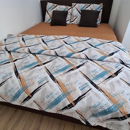 Apartment L&l Apartman-besplatan Parking, Wifi, Centar