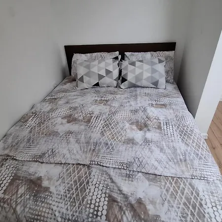 L&l Apartman-besplatan Parking, Wifi, Centar Apartment