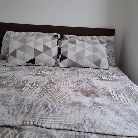 L&l Apartman-besplatan Parking, Wifi, Centar Apartment Smederevska Palanka